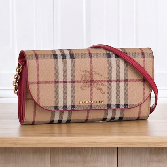 Burberry Haymarket Check Henley Coated
Canvas Wallet on Chain Like New! - Picture 14 of 16